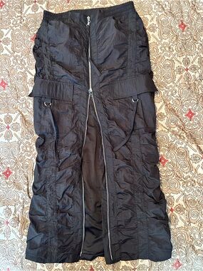Forever 21 Women Black Cargo Maxi Skirt with Front Zip Large